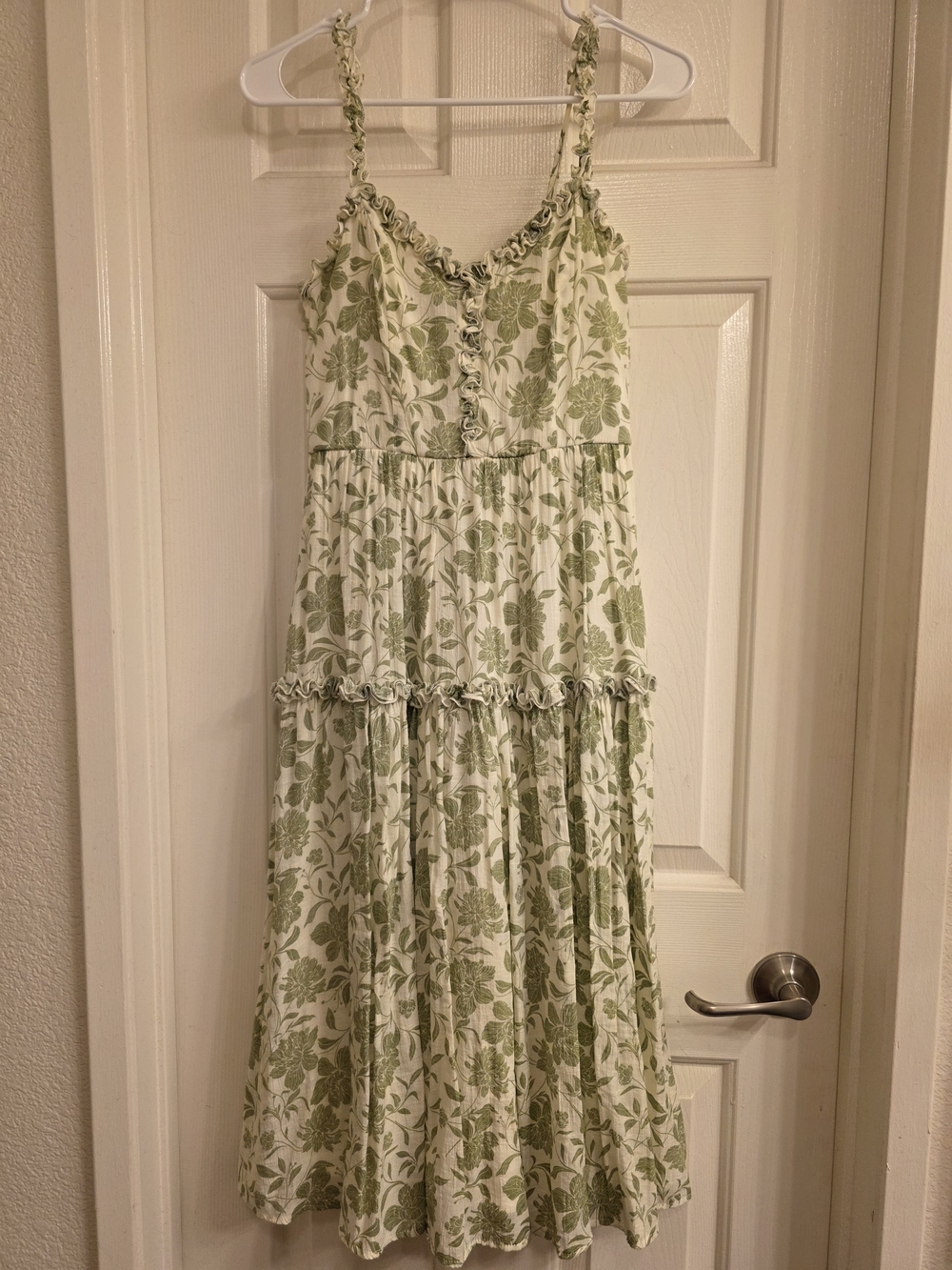 Trixxi Green Floral Tiered Midi Dress
